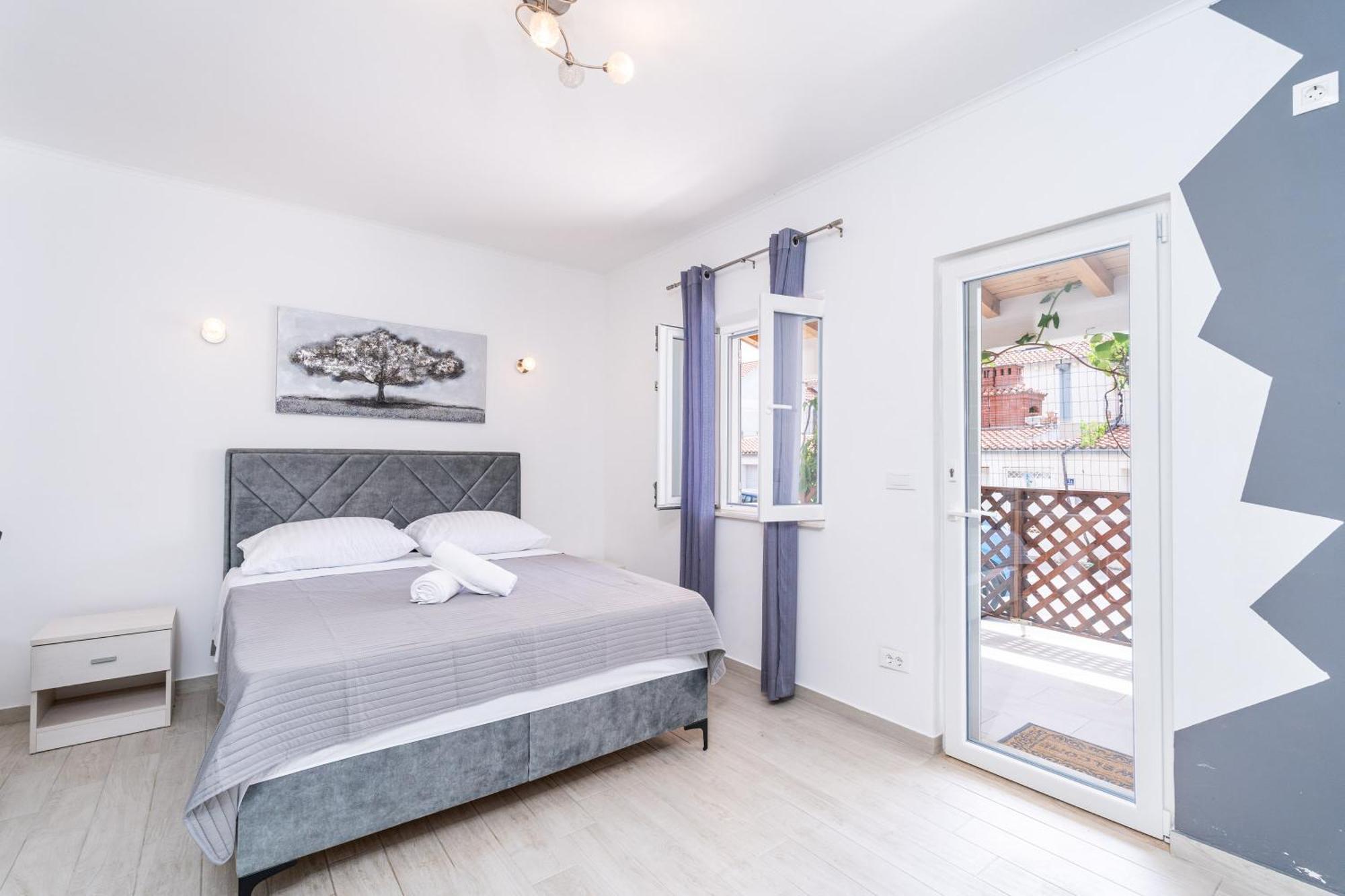 Feather Studio Apartment - Free Private Parking - Self Check-In Dubrovnik Dış mekan fotoğraf