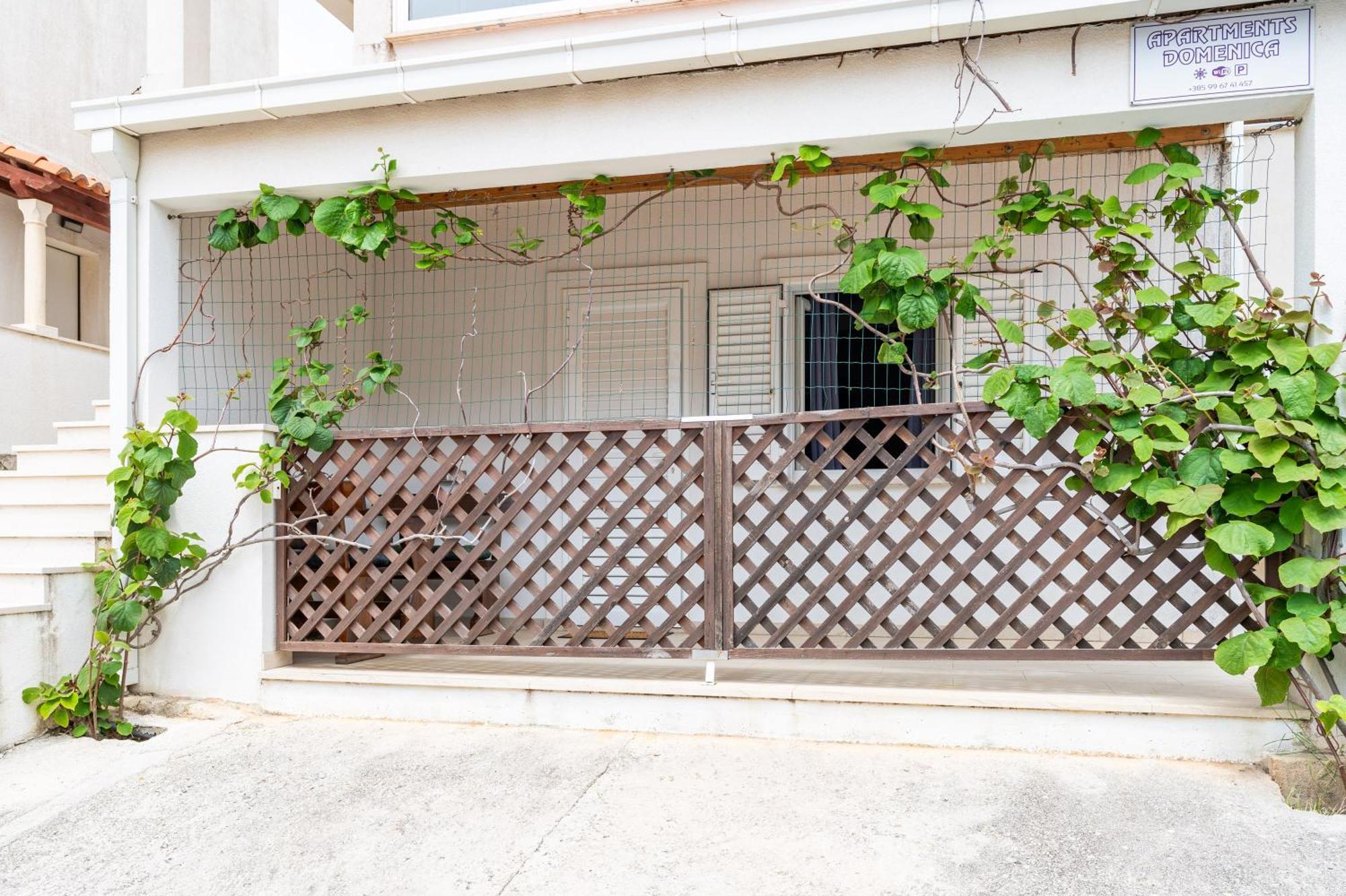 Feather Studio Apartment - Free Private Parking - Self Check-In Dubrovnik Dış mekan fotoğraf