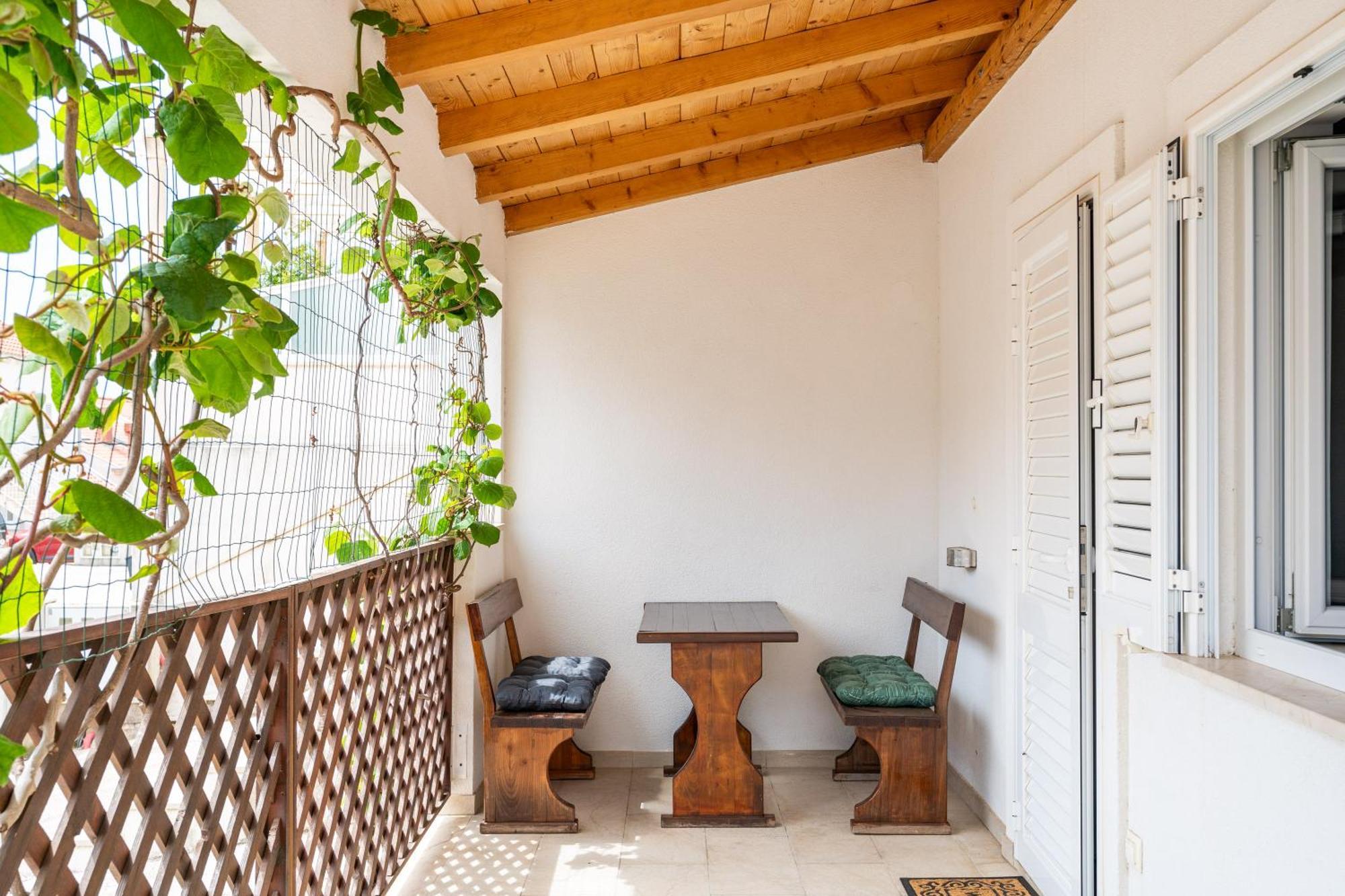 Feather Studio Apartment - Free Private Parking - Self Check-In Dubrovnik Dış mekan fotoğraf