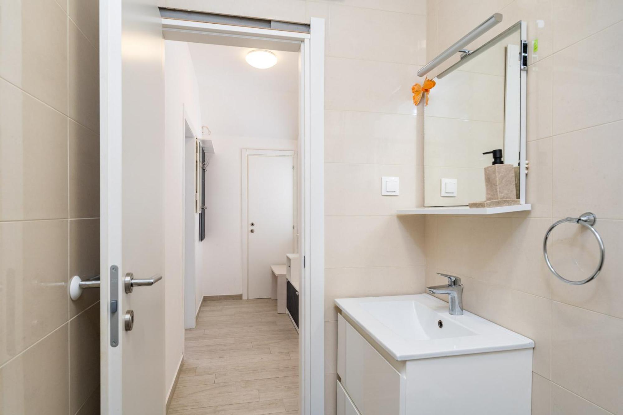 Feather Studio Apartment - Free Private Parking - Self Check-In Dubrovnik Dış mekan fotoğraf
